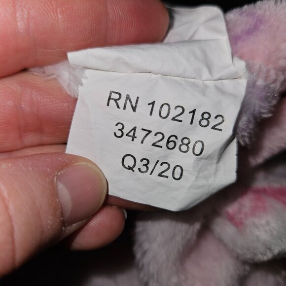 Paris France Oui Fleece Throw Blanket 48x60 Pink White Purple Eiffel Tower Cafe - Picture 7 of 7